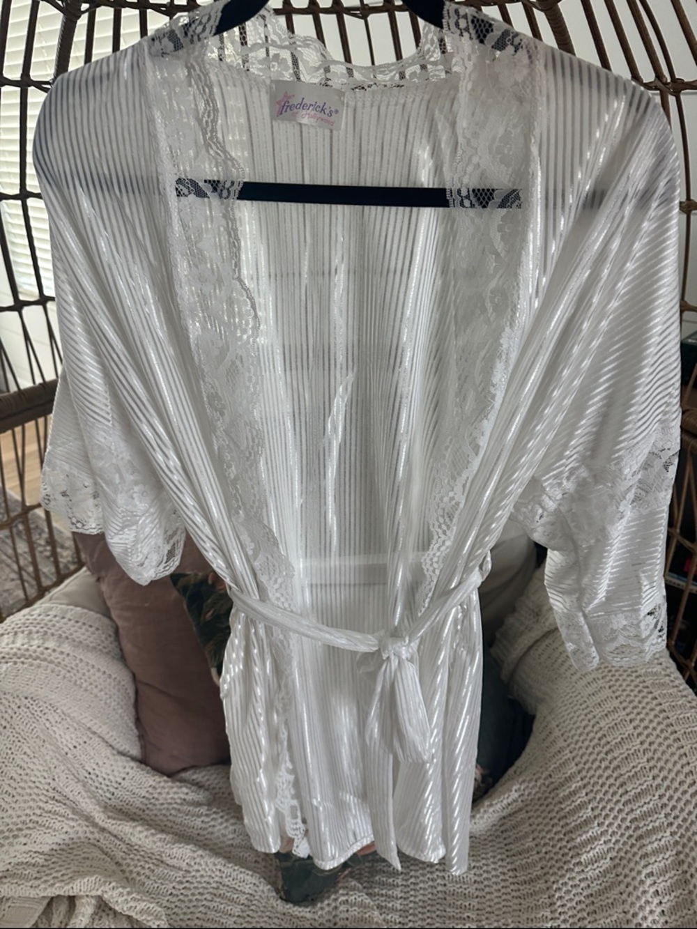 Frederick's of Hollywood White Satin Lace-Trim Kimono Robe